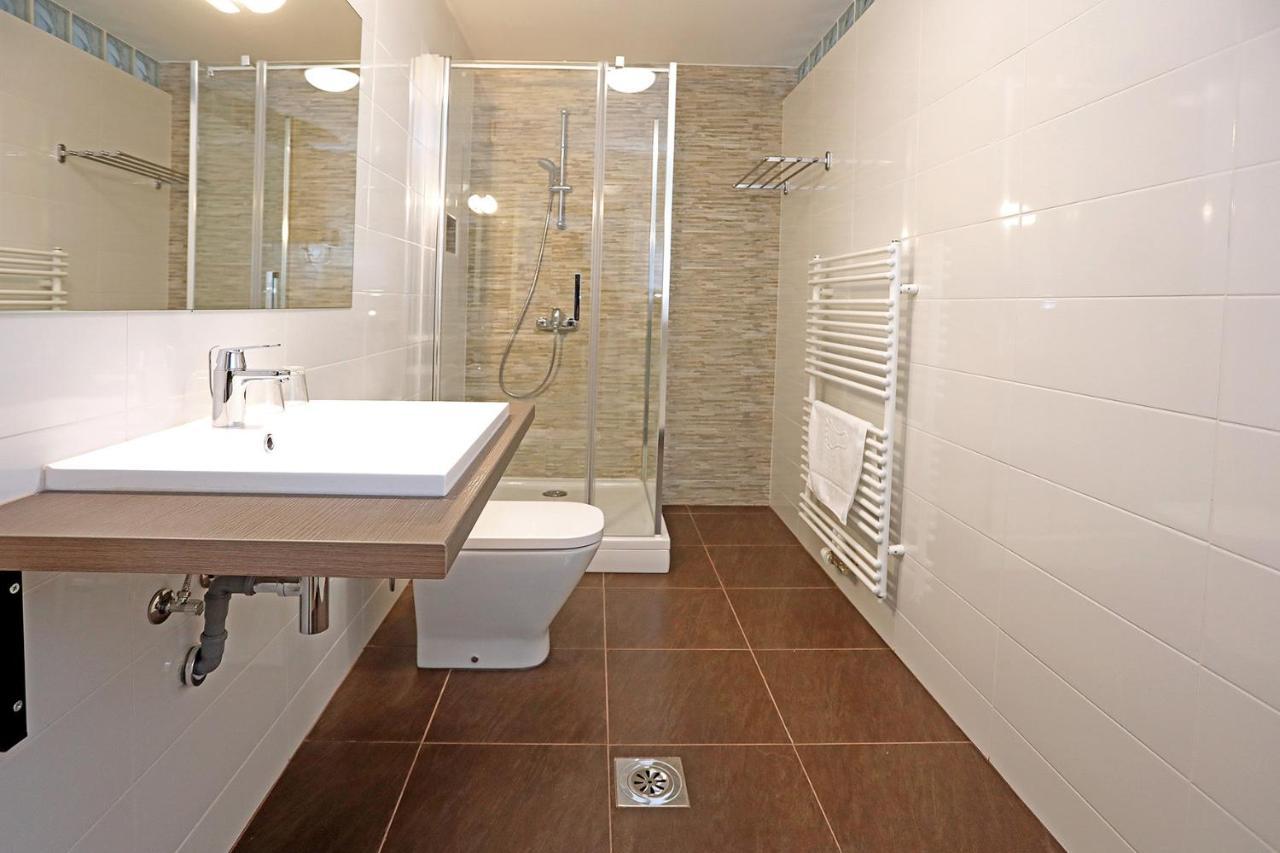 Home Apartmani I Sobe Osijek Ngoại thất bức ảnh