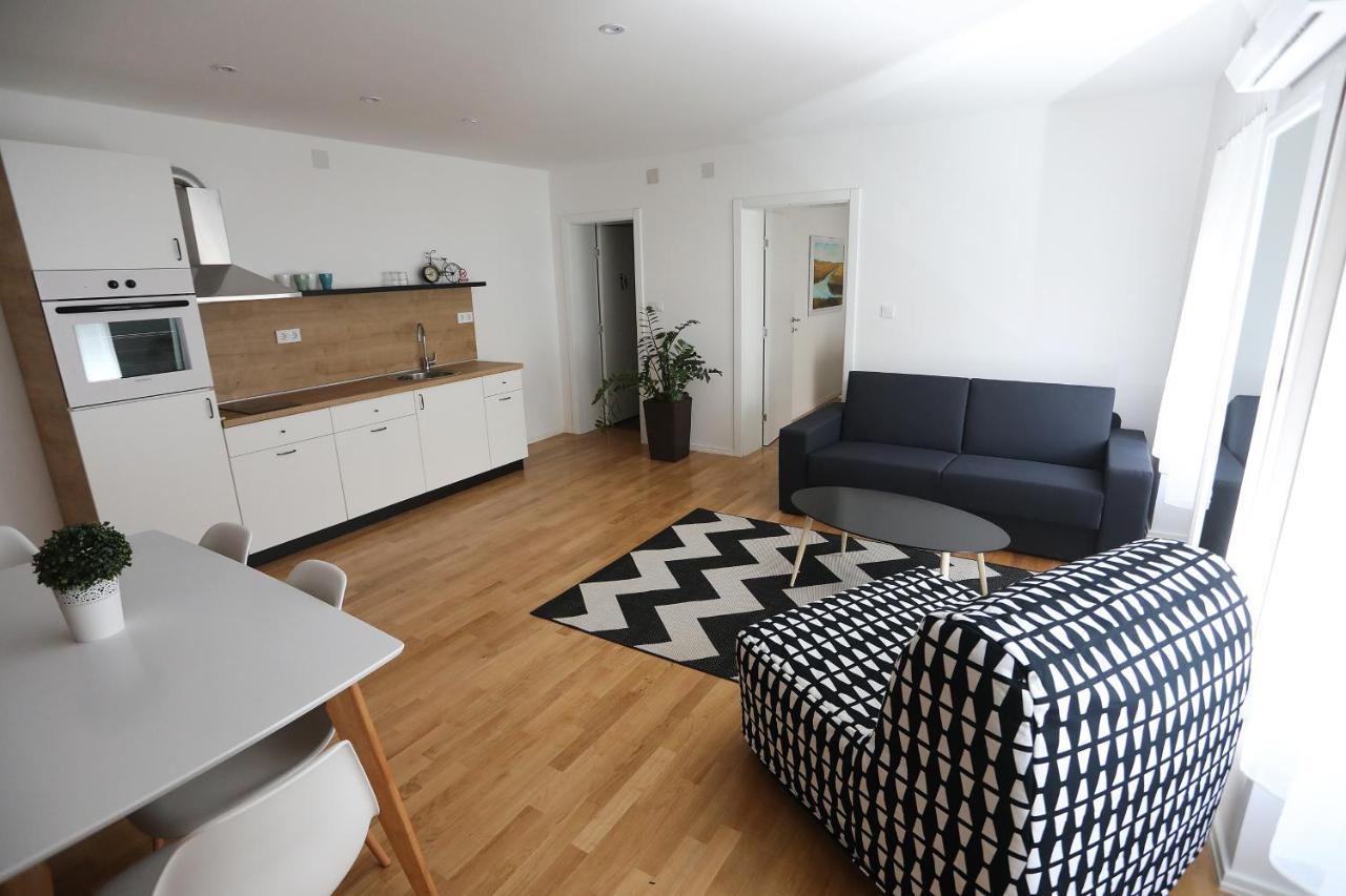 Home Apartmani I Sobe Osijek Ngoại thất bức ảnh